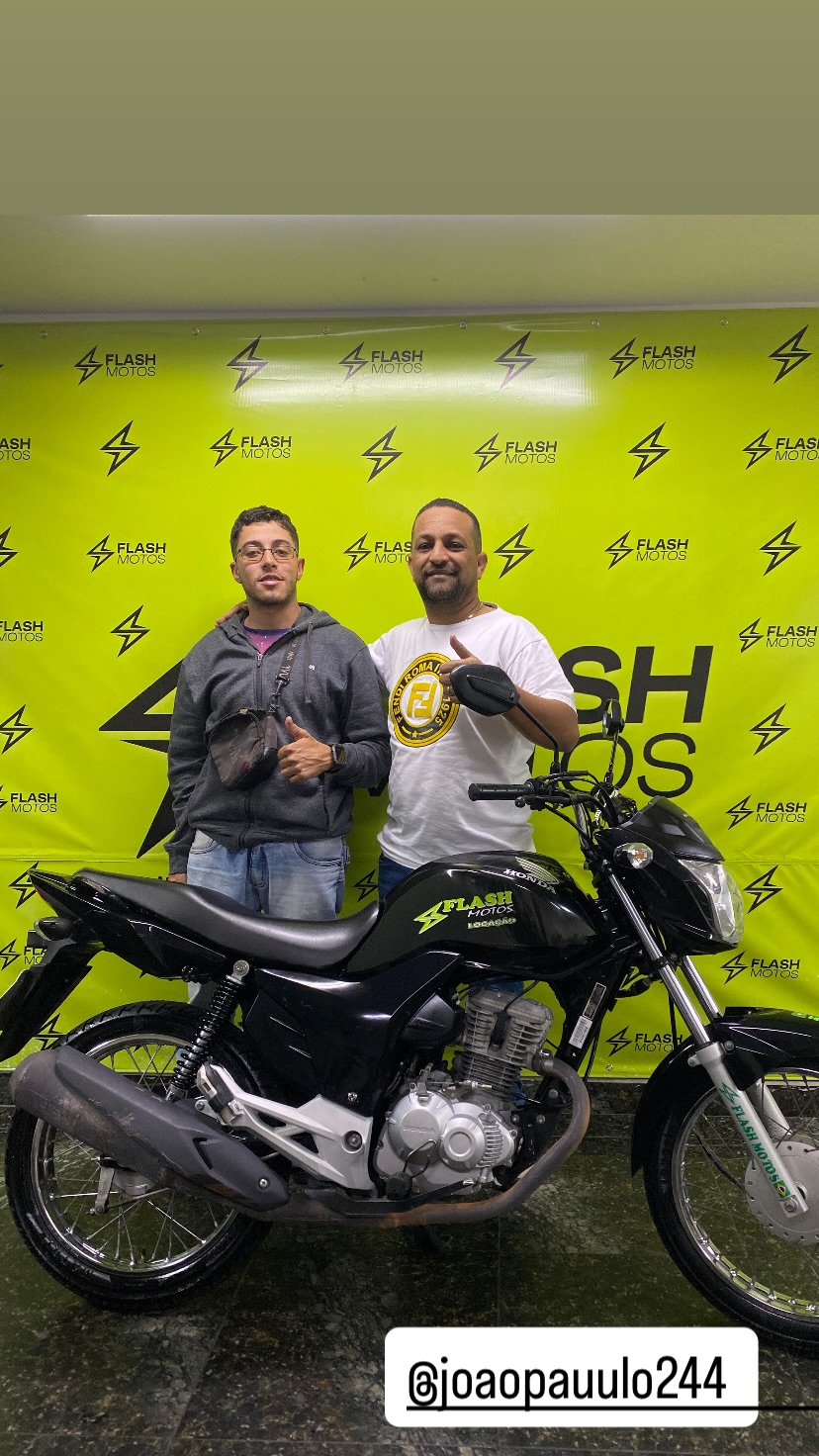 Cliente com moto Flash